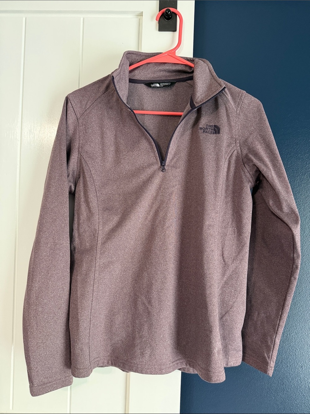 The North Face Women's Mauve Heather 1/4 Zip Pullover